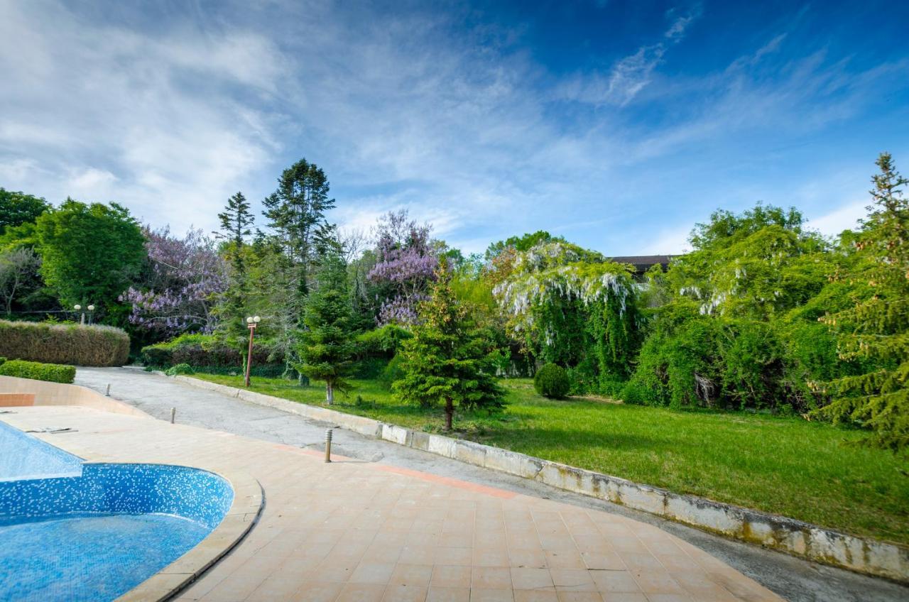 Park Complex Viktoria Hotel Balchik Bagian luar foto