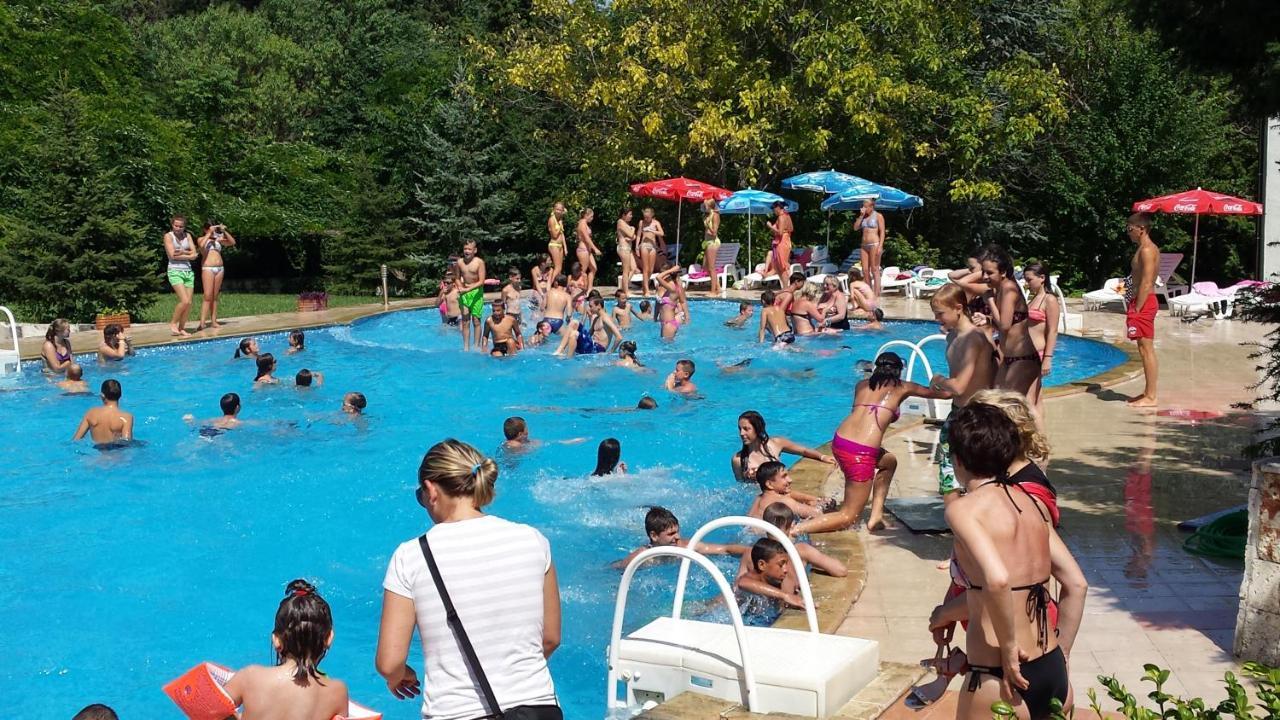 Park Complex Viktoria Hotel Balchik Bagian luar foto